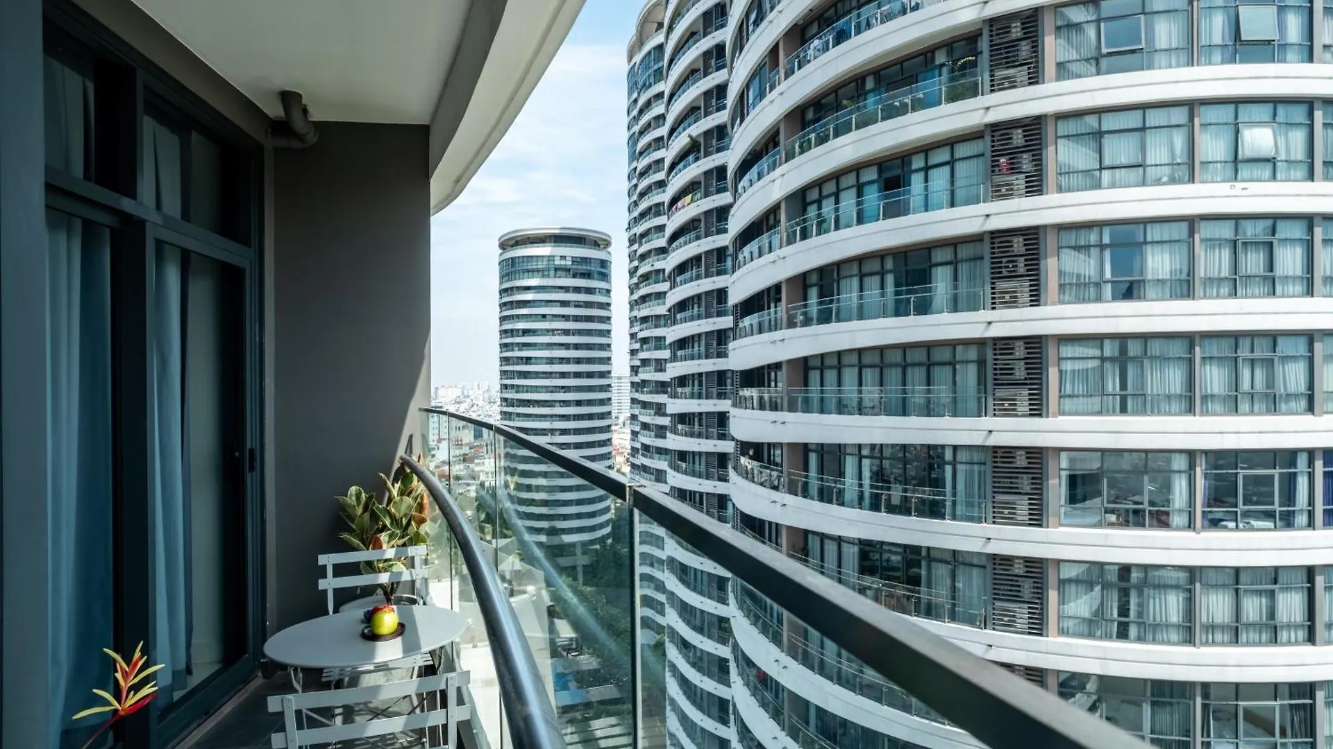 Lux Executive Residence At City Garden By Circadian Ho Chi Minh City Apartment