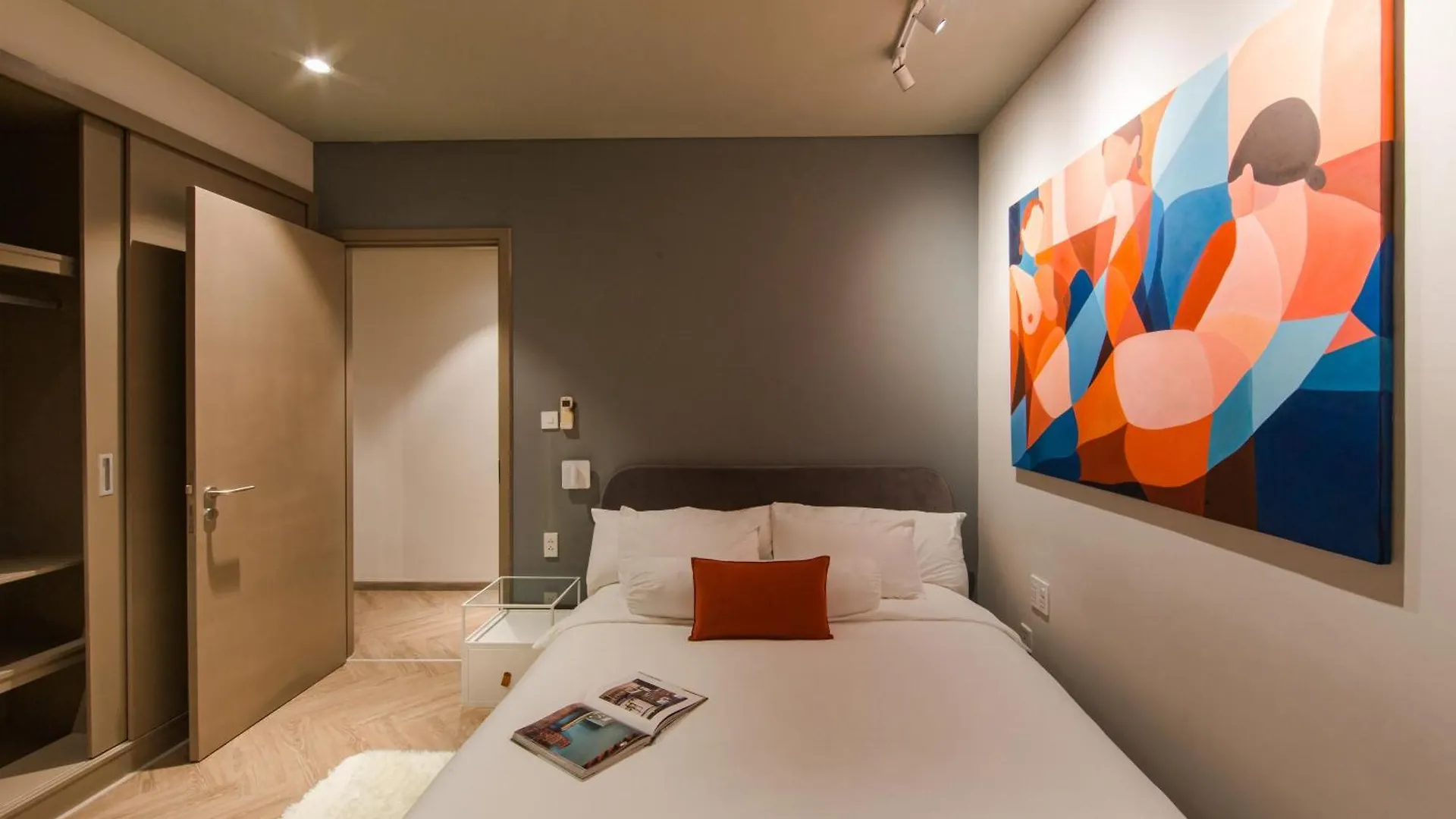 Lux Executive Residence At City Garden By Circadian Ho Chi Minh City